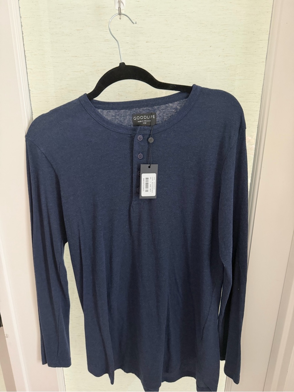 Goodlife Men’s Navy Long-Sleeve Henley Shirt - Three-Button